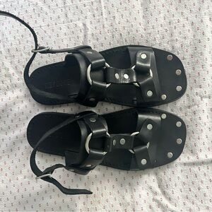 RE/DONE
70s Tire Tread Sandal Womens Leather Strappy T-strap Sandals